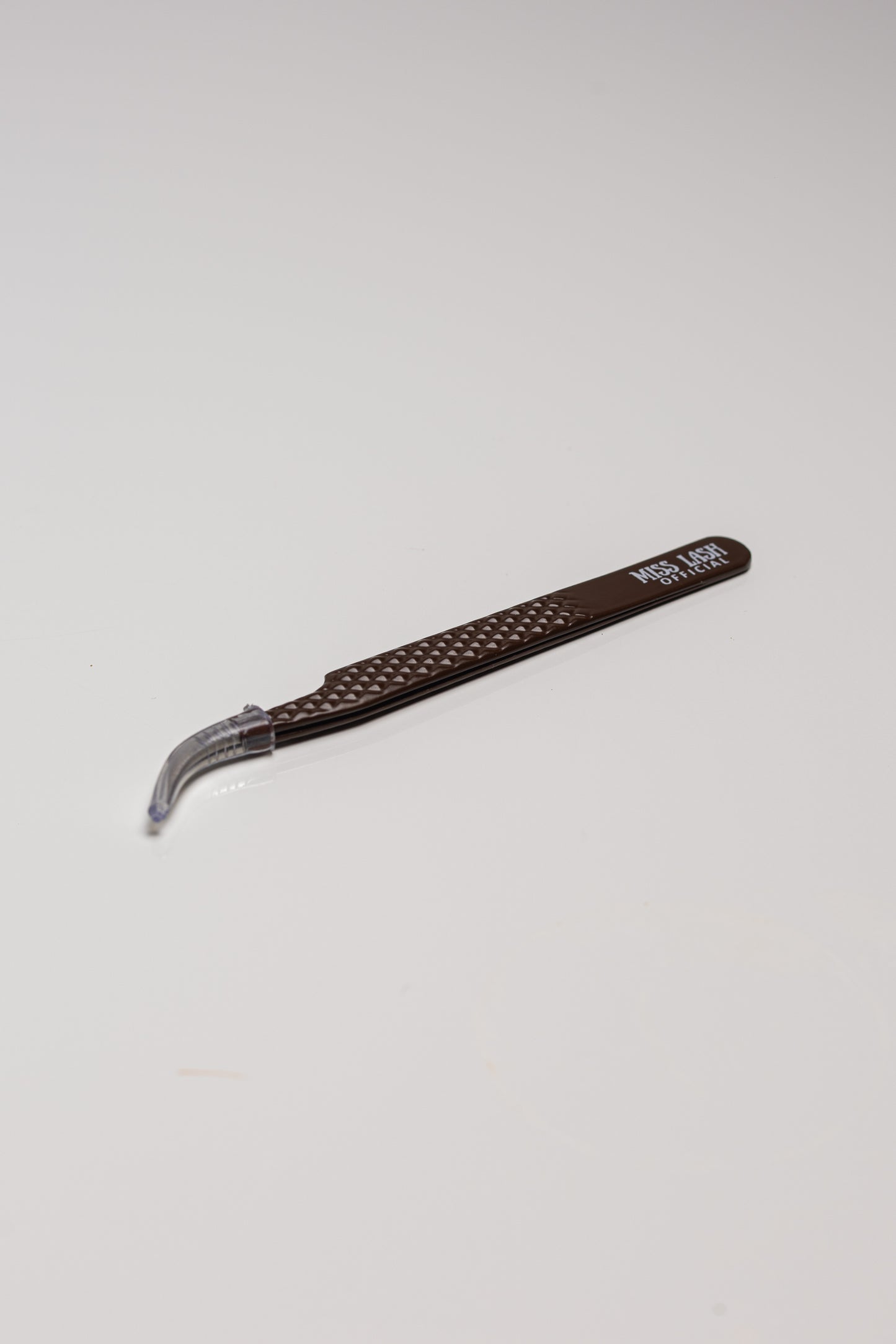 Curved Isolation Fiber Tip Tweezers